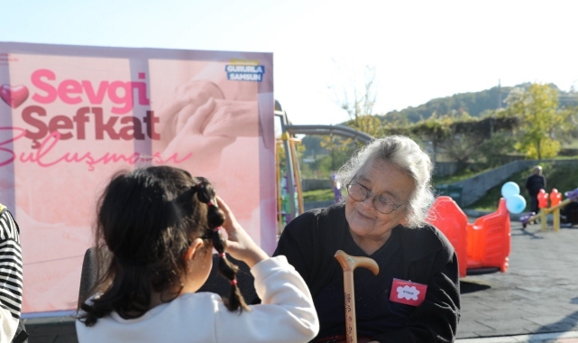 Samsun'da minik kalpler ile yaşlılar buluştu