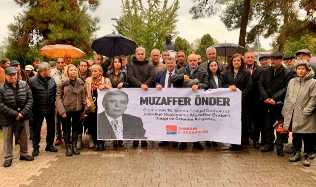Samsun'un kurucu Büyükşehir Belediye Başkanı Muzaffer Önder, vefat yıldönümünde anıldı