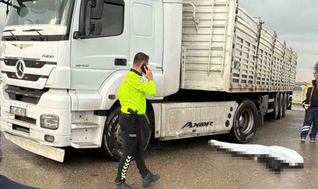 Şanlıurfa'da tırın altında kalan motosiklet sürücüsü hayatını kaybetti
