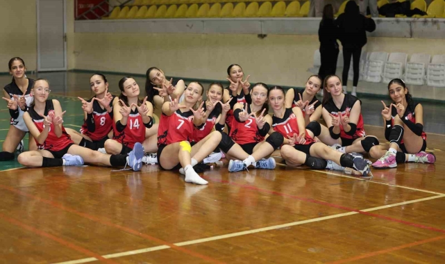 Şehzadeler Belediyesi Manisa BBSK'yı 3-2 yendi