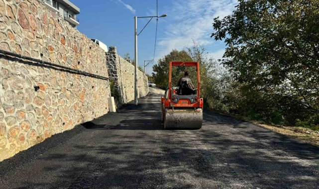 Serdivan'da asfalt seferberliği devam ediyor