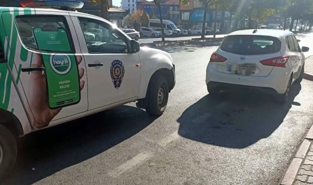 Seyir halindeki araçla köpeği koşturan şahıs yakalandı