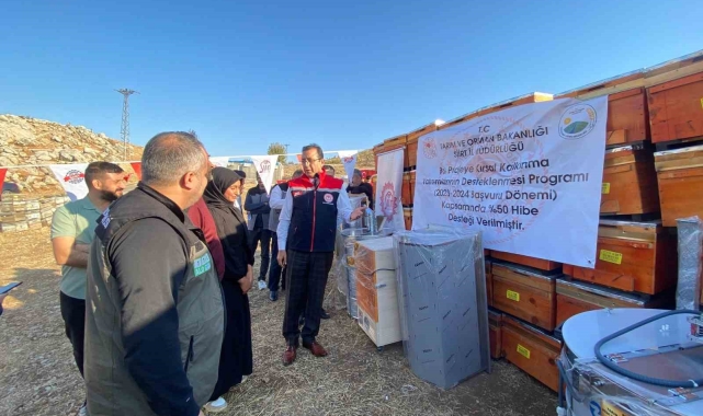 Siirt'te arıcılara ekipman desteği verildi