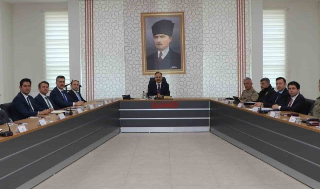 Siirt'te güvenlik ve asayiş değerlendirme toplantısı yapıldı