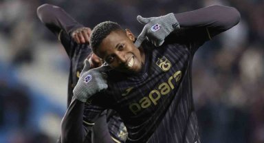 Simon Banza, gol krallığında zirvede