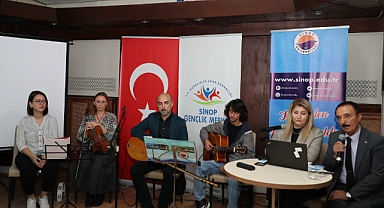 Sinop'ta "Karadeniz'in İki Yakası" konuşuldu