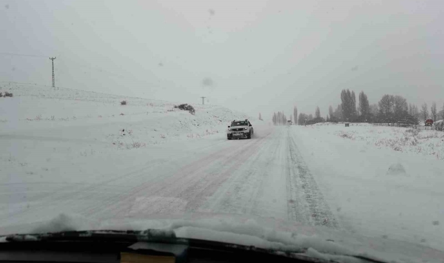 Sivas'ta 645 köy yolu ulaşıma kapandı