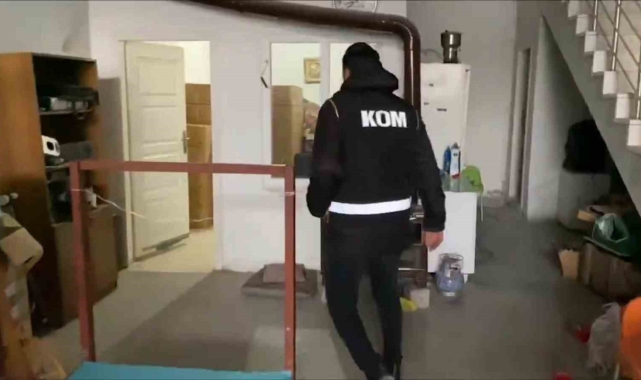 Sivas'ta kaçak ve sahte alkol operasyonu: 600 bin lira değerinde malzeme ele geçirildi