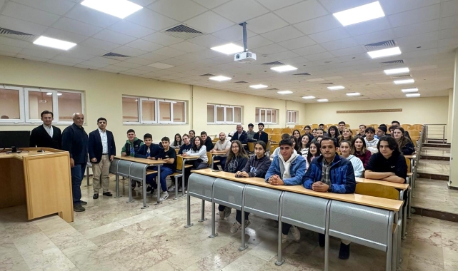 Sporcu üniversite adayları SUBÜ'yü tanıdı