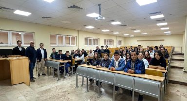 Sporcu üniversite adayları SUBÜ'yü tanıdı