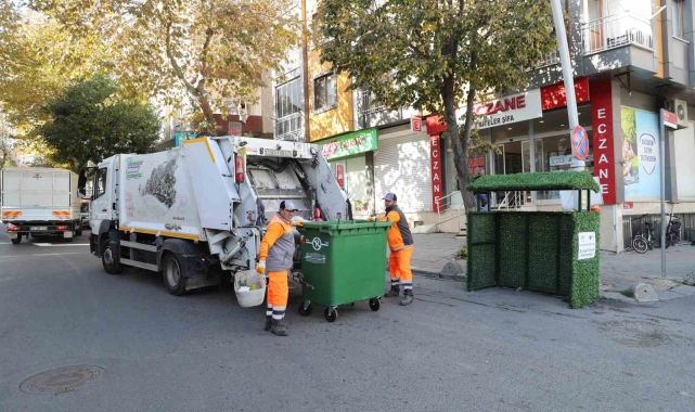 Sultangazi'de "Çöpler Konteynere" uygulaması başlatıldı