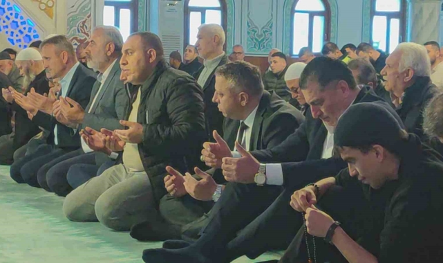 Sultangazi'de meslektaşları şehit polis memuru M. Esat Kayacan için mevlit okuttu