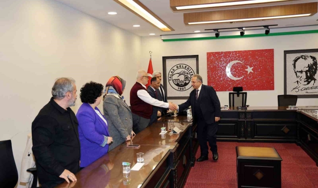 Talaslı öğretmenlerden Başkan Yalçın'a öğretmenler günü ziyareti