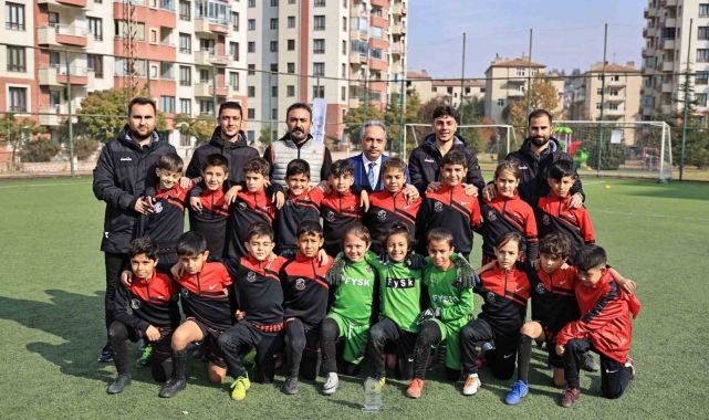 Talas'ta Öğretmenler Günü Futbol Turnuvası