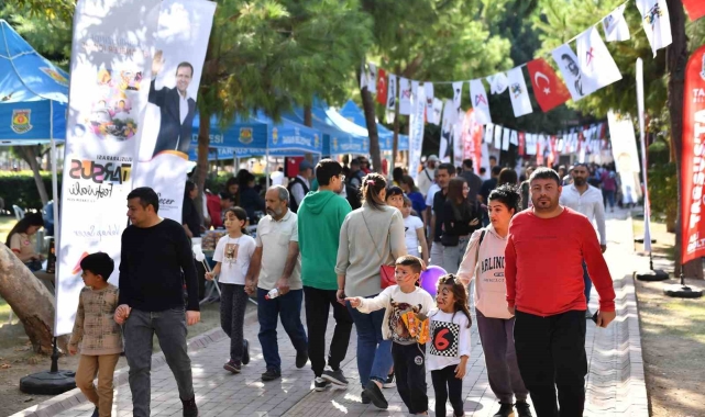 Tarsus Festivali esnafın yüzünü güldürdü