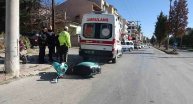 Tavşanlı'da motosiklet ile otomobil çarpıştı: 1 yaralı