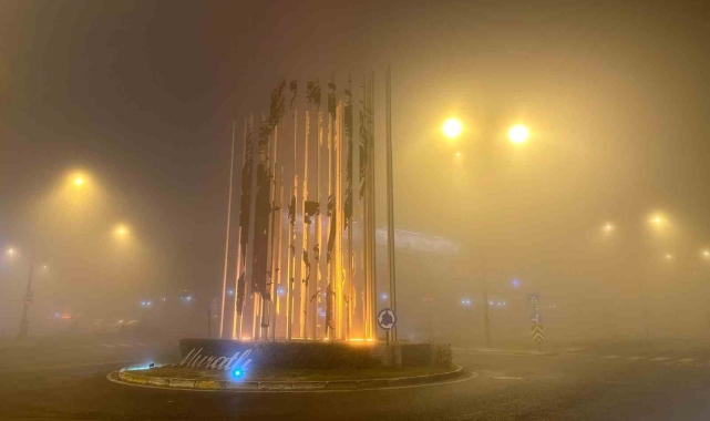 Tekirdağ'da gece sis etkili oldu