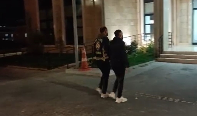 Ters yönden giderek ambulansa yol vermeyen sürücü yakalandı