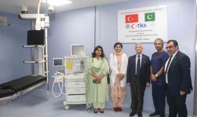 TİKA'dan Pakistan'ın en büyük eğitim hastanesine destek