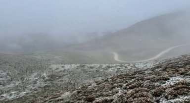 Tokat'ın yüksek kesimlerine kar yağdı