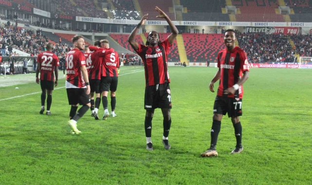 Trendyol Süper Lig: Gaziantep FK: 3 - Başakşehir: 0