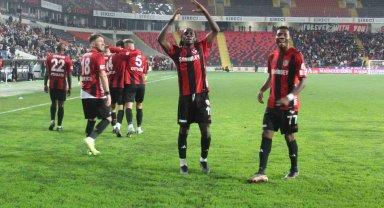 Trendyol Süper Lig: Gaziantep FK: 3 - Başakşehir: 0