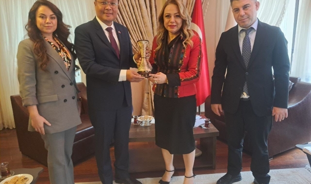 Türk iş insanlarına Kamboçya'ya yatırım çağrısı