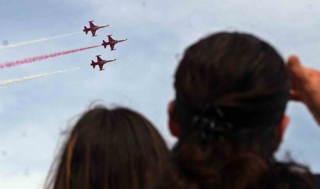 Türk Yıldızları Antalya'da Ata'ya saygı için uçacak