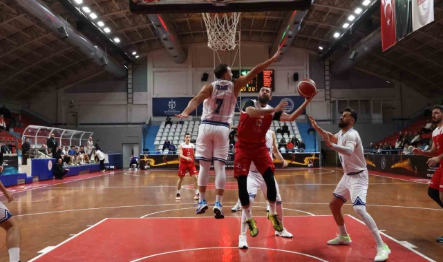 Türkiye Basketbol 2. Ligi: Kocaeli BŞB Kağıtspor: 73 - Göcekspor: 68