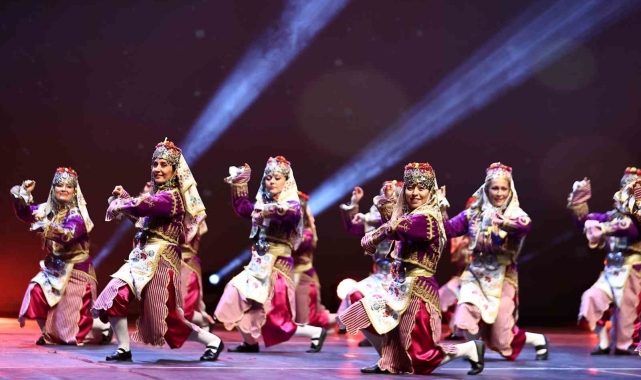 Türkiye'nin renkleri sanat şehri Denizli'de buluşuyor