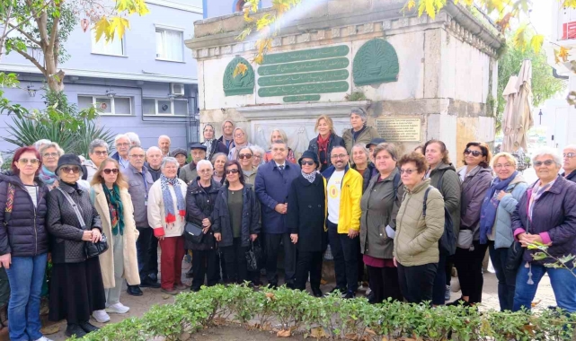 Üçüncü Yaş Üniversitesi öğrencileri "Şehitler Çeşmesi"nde