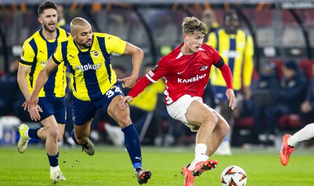 UEFA Avrupa Ligi: AZ Alkmaar: 0 - Fenerbahçe: 0