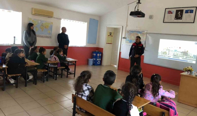 Ula'da öğrencilere AFAD'dan Afet farkındalık eğitimi