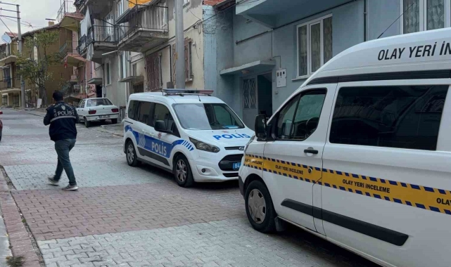 Uşak'ta oğlu tarafından bıçaklanan kadın hayatını kaybetti