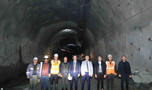 Vali Karakaya'dan Tatvan'daki çalışmaları denetledi