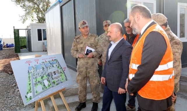 Vali Varol Adıyaman'ın yeni Jandarma Hizmet Binası inşaatını inceledi