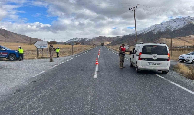 Van'da çeşitli suçlardan 14 kişi tutuklandı