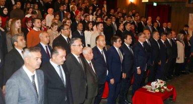 Van'da Öğretmenler Günü kutlandı