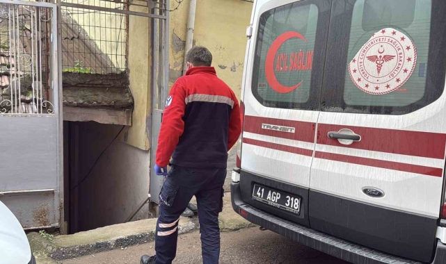 Yakınlarının haber alamadığı adam yalnız yaşadığı evinde ölü bulundu
