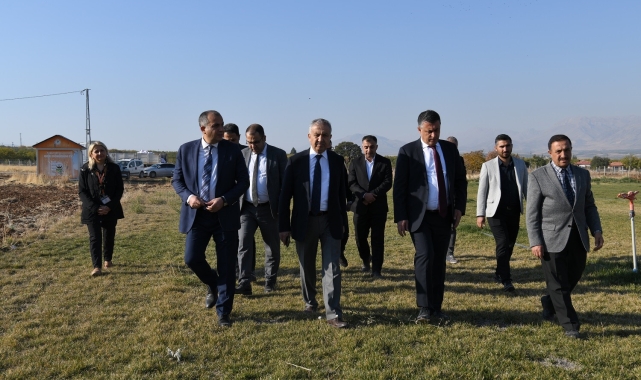 Yeşilyurt'ta tohumlar toprakla buluştu