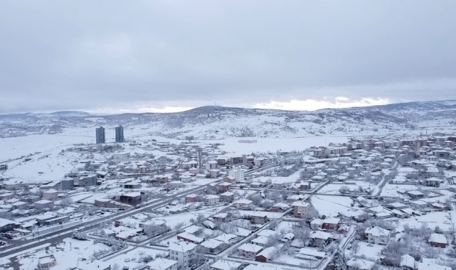 Yozgat'ta kar güzelliği drone ile görüntülendi