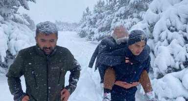 Yozgat'ta pikniğe giden 3 kişi mahsur kaldı