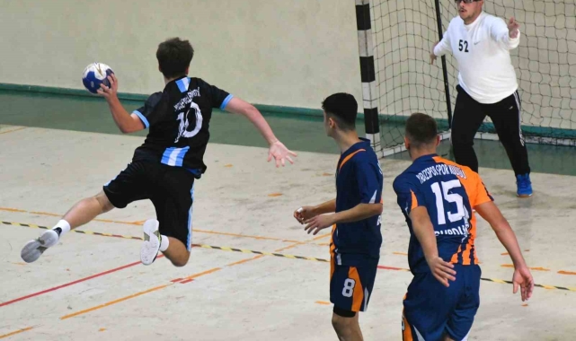Yunusemre Belediyespor hentbolda lige puanla başladı