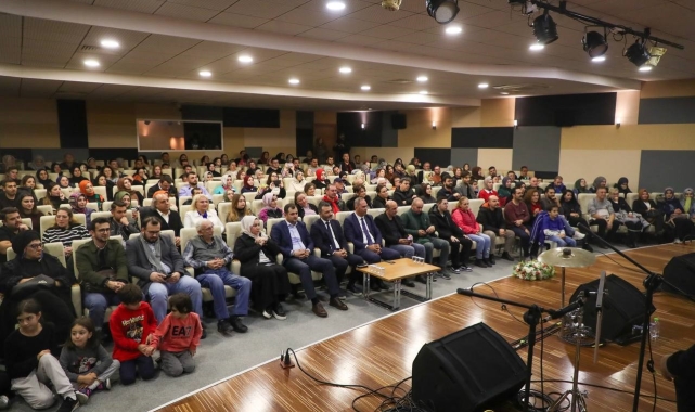 Ziya Taşkent'te Sakaryalılara unutulmaz bir akşam yaşattılar