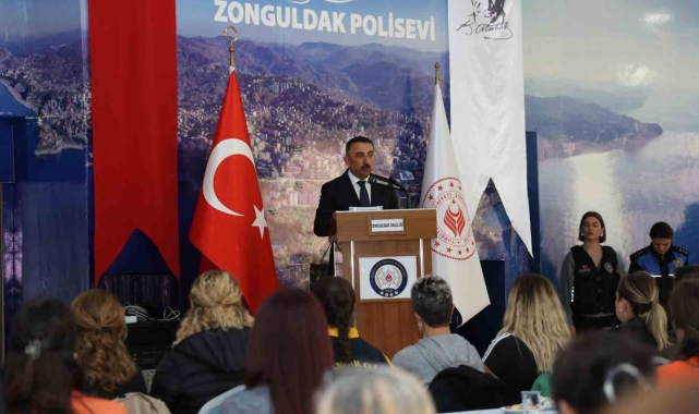 Zonguldak'ta "En İyi Narkotik Polisi Anne" toplantısı yapıldı
