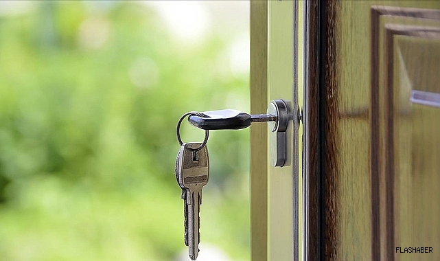 1 Ocak'tan itibaren eski tip kimlikle tapuda işlem yapılamayacak