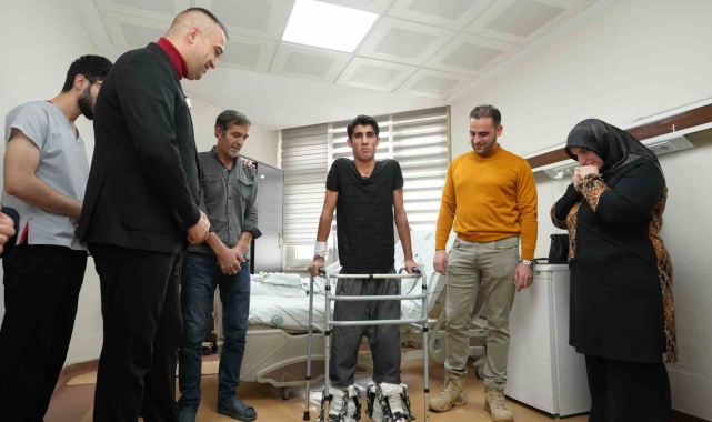 17 yıl sonra ilk adımını attı