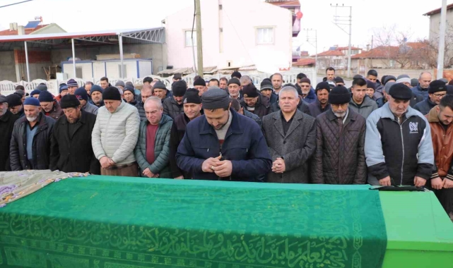 23 yaşındaki öğretmen kazada hayatını kaybetti