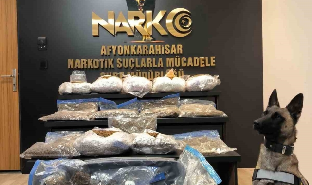 Afyonkarahisar'da 21 buçuk kilo uyuşturucu ele geçirildi