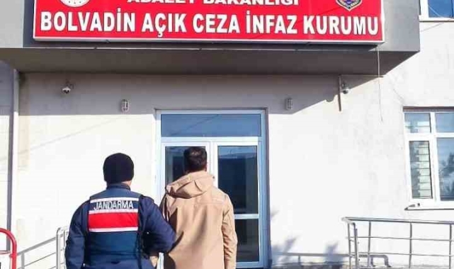 Afyonkarahisar'da kaçak şahıslar yakalandı